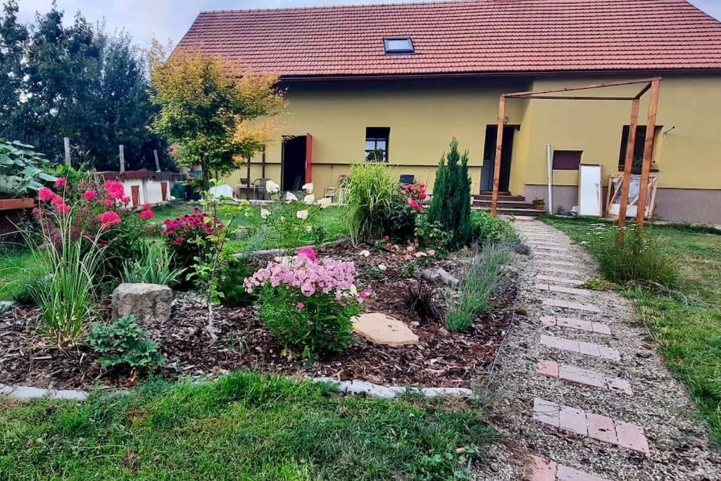 Chalupa Kokorinsko Mseno Exterior foto